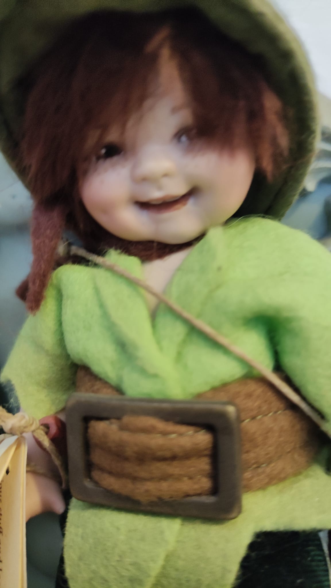 PETER PAN MONTEDRAGONE -PORCELLANA BISCUIT