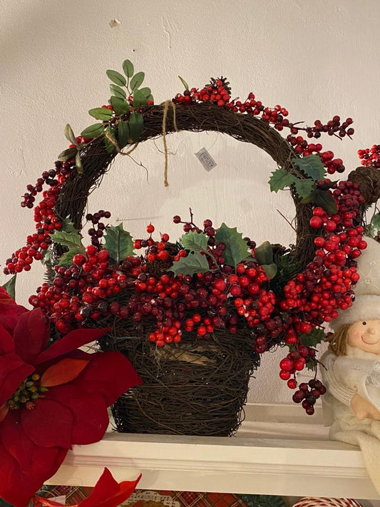 CESTO VIMINI E BACCHE ROSSE